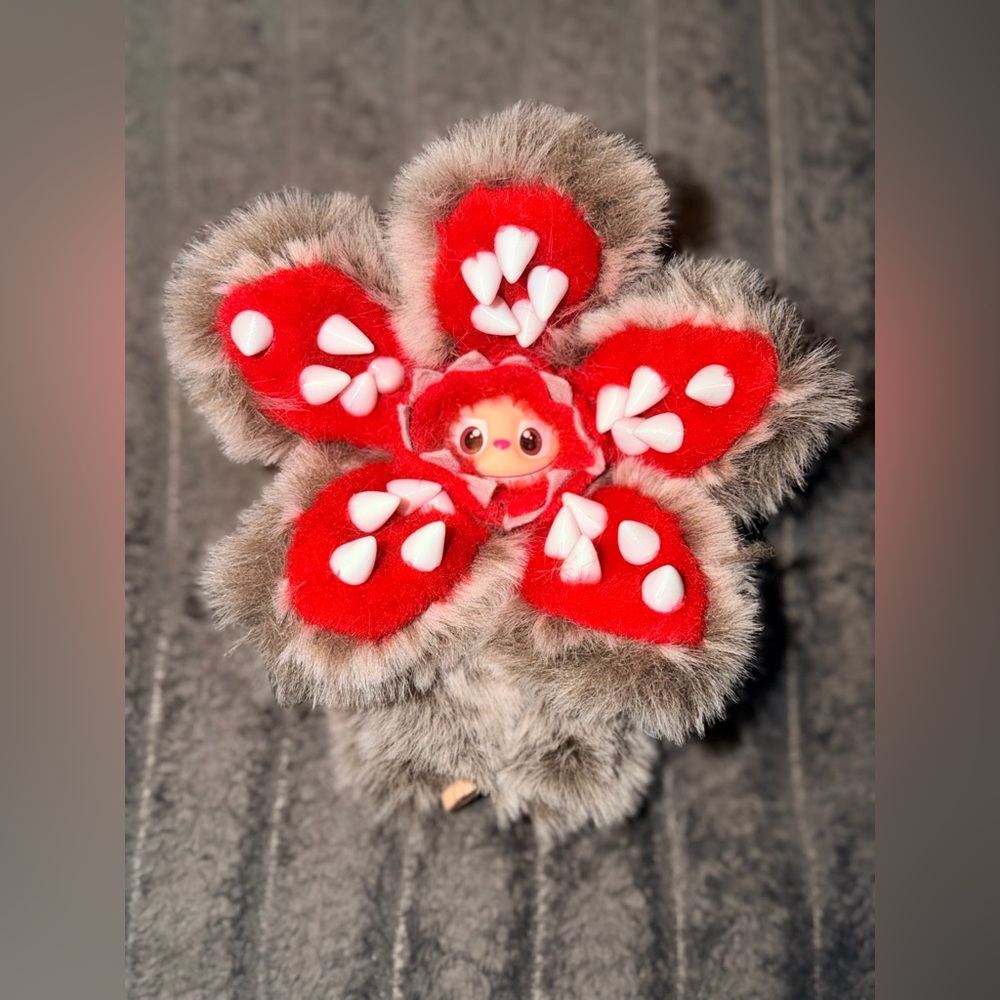 Custom Pin For Love Labubu - Demogorgon (Stranger Things) + pin!